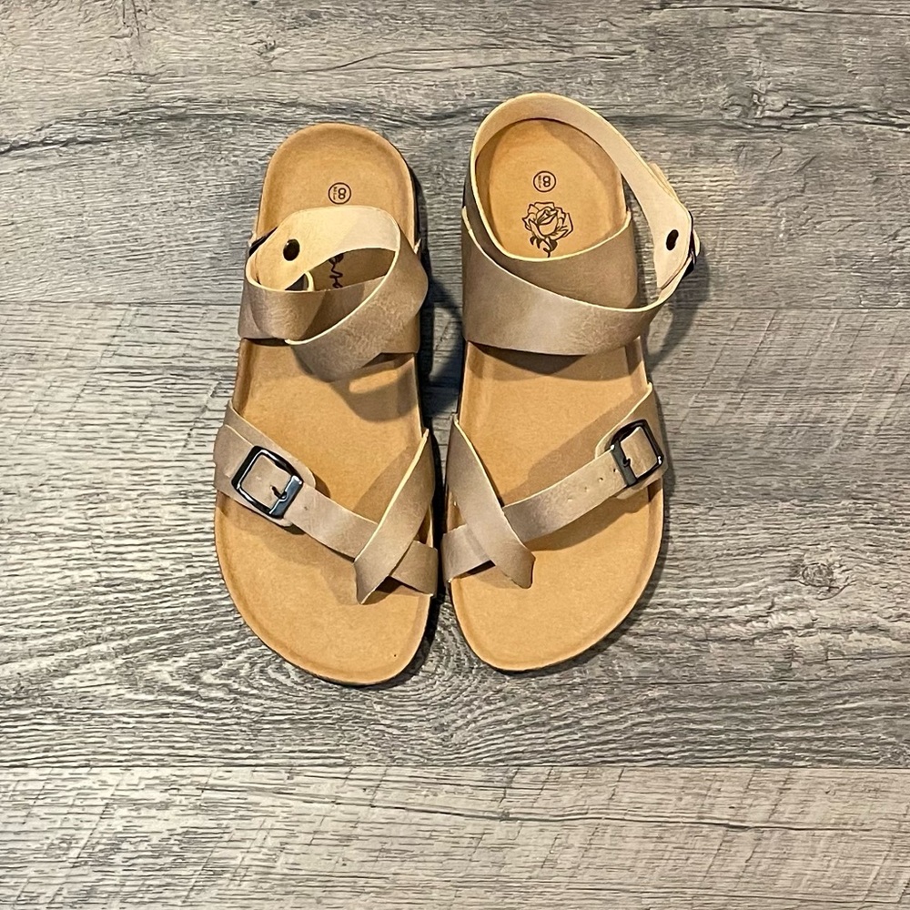 NWOT Wrap Around Ankle Sandal Flip Flops